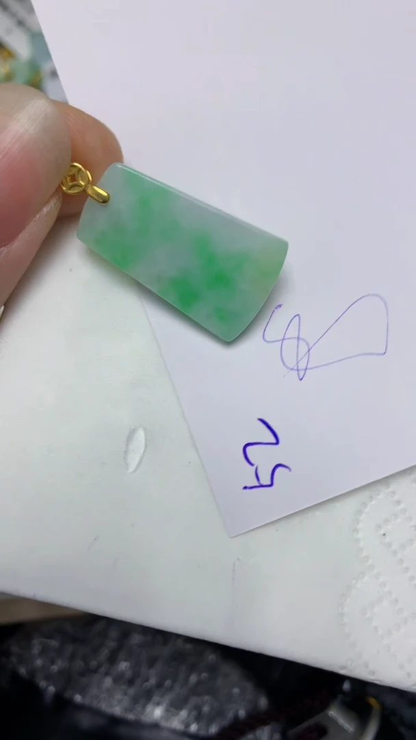 颈饰未镶嵌翡翠缅甸A货翡翠