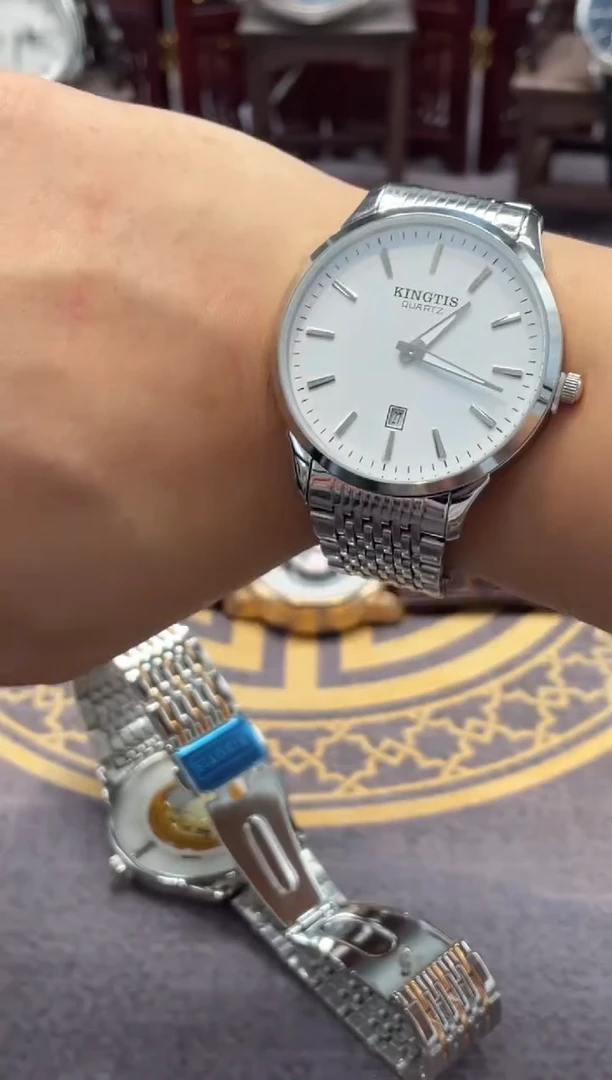 孤品闪电购手表一只