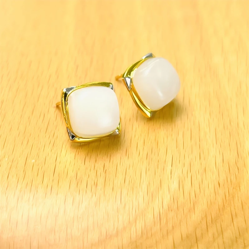 18K金和田玉方蛋面耳钉/多样性发其一对