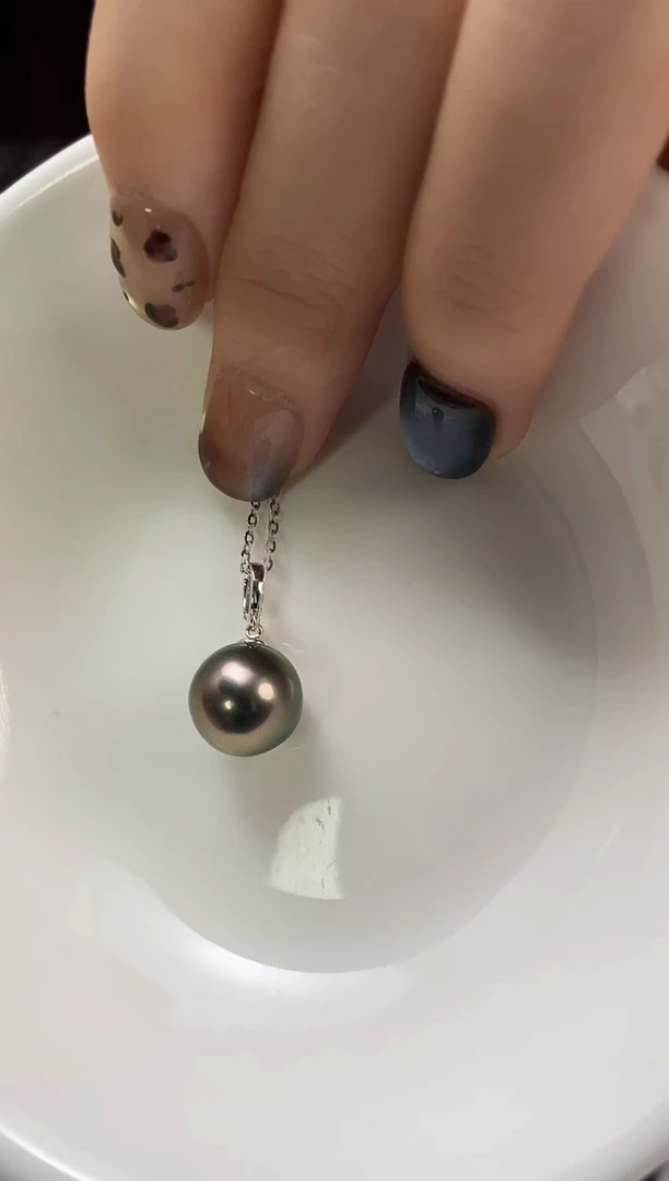 吊坠(不含链)18K金镶嵌海水珍珠10-11大溪地黑珍珠吊坠