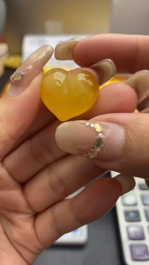 琥珀未镶嵌珠宝奇石1599