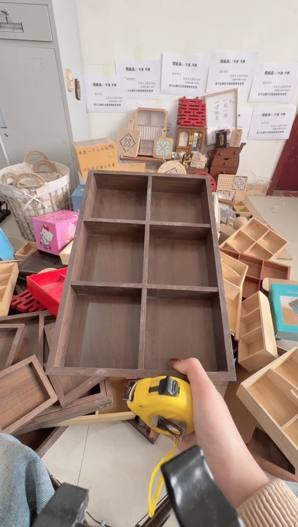 胡桃色六宫格微瑕拍下不退不换无售后