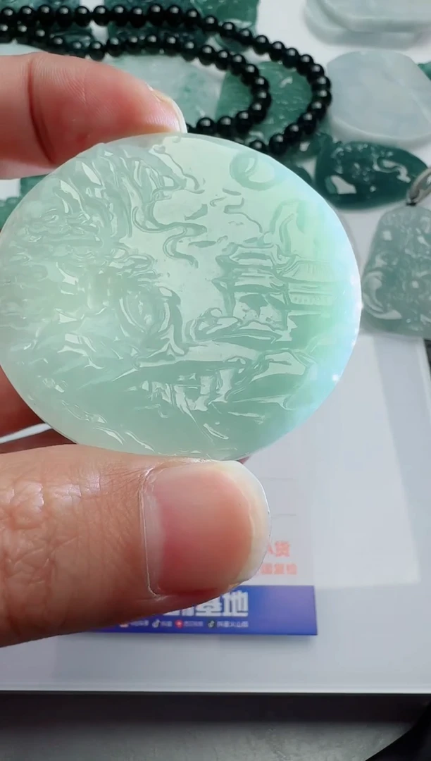 【闪购商品】翡翠吊坠(不含链)未镶嵌多样性随机发其一