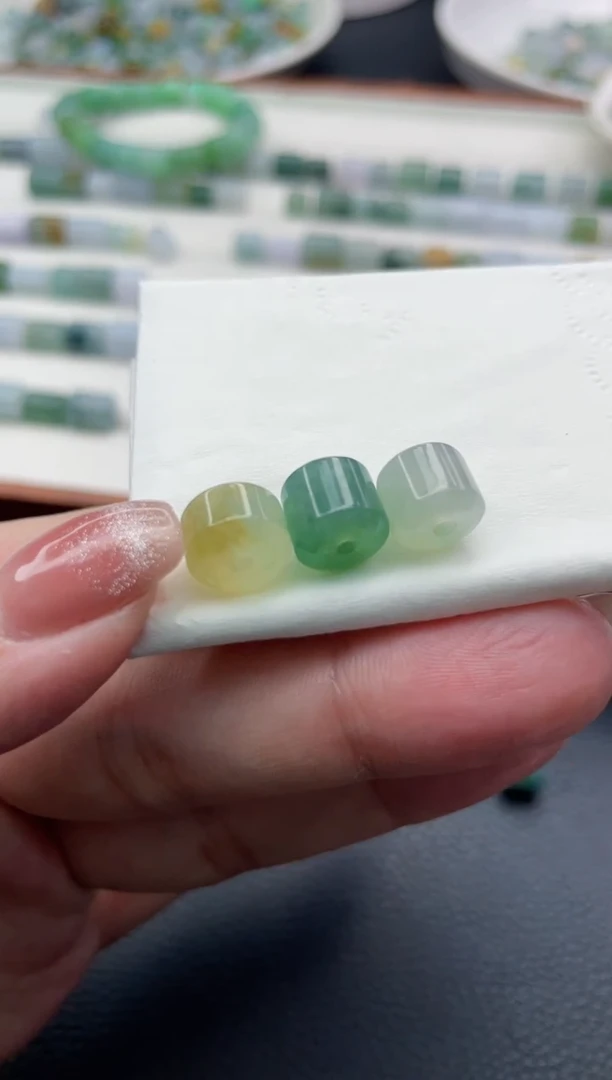 【闪购商品】定制翡翠未镶嵌珠子