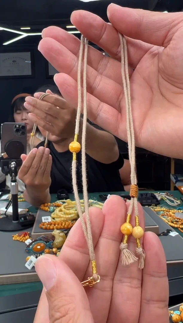 裸石琥珀银S925镶嵌卡其色绳子-s69