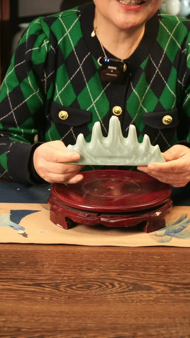 【闪购商品】龙泉青瓷 老梅青 笔架B