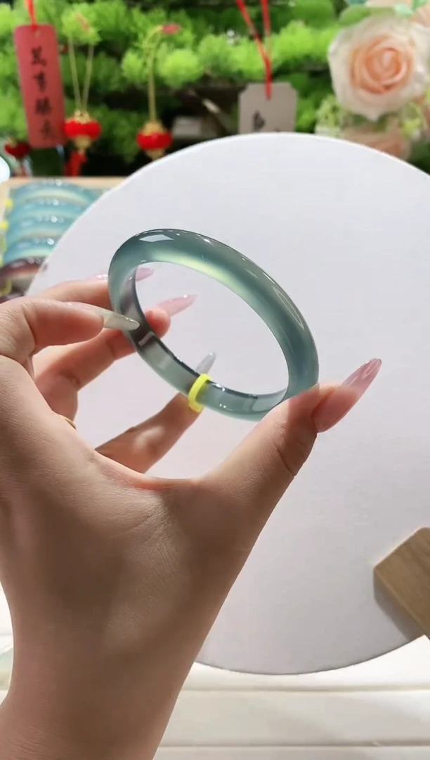 玛瑙/玉髓手镯未镶嵌1-