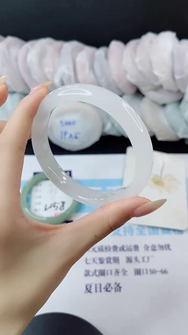 未镶嵌手镯石英质玉多样性发货L159-65