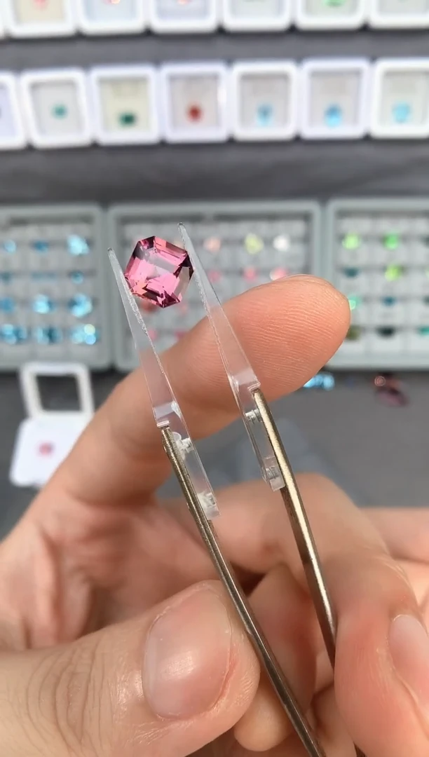 【闪购商品】定制碧玺裸石未镶嵌2.68ct