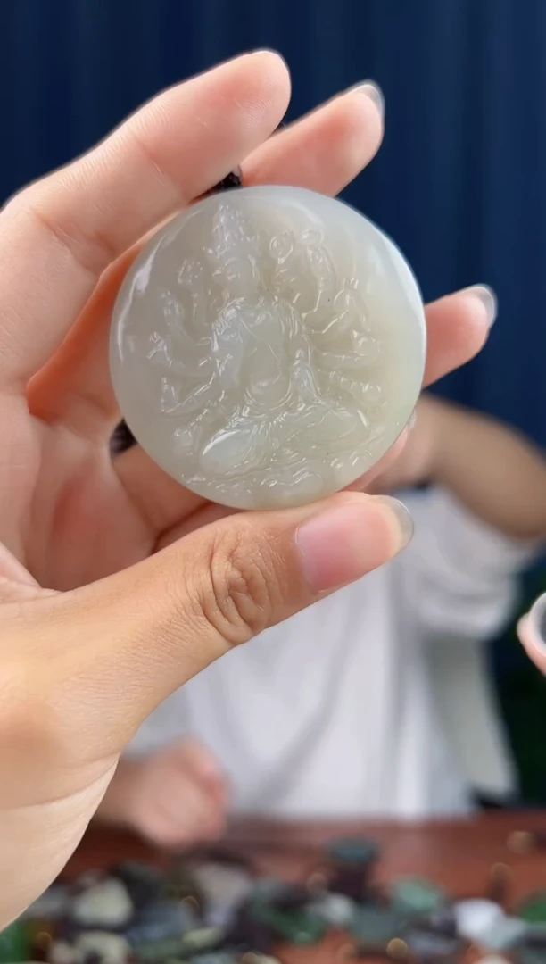 未镶嵌和田玉挂件拍一发一，多样性发货