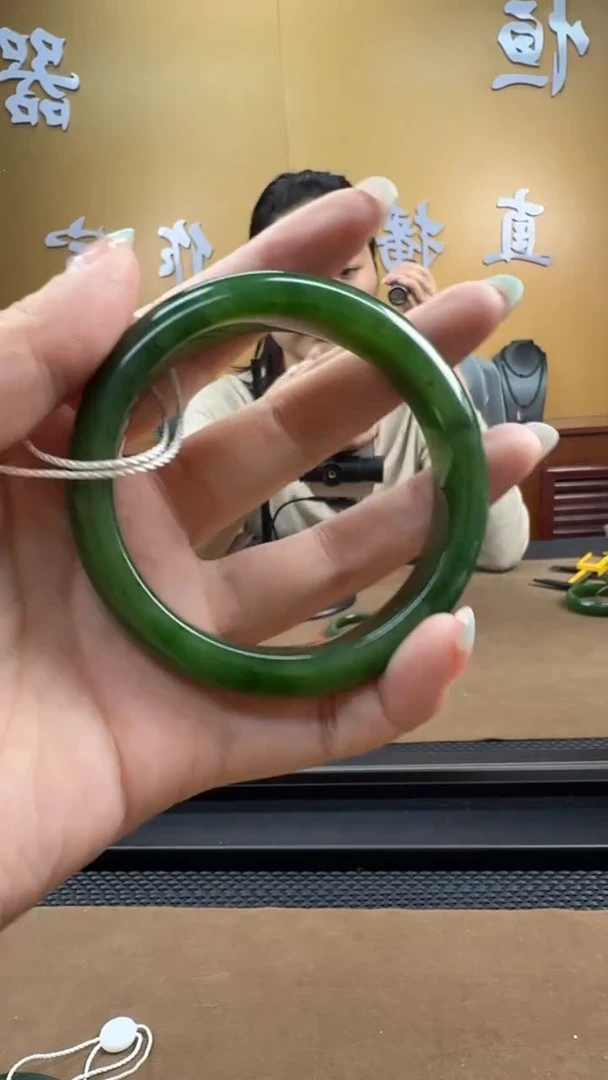 颈饰未镶嵌和田玉手镯59