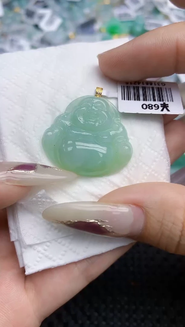 翡翠挂件18K金镶嵌天然翡翠A货