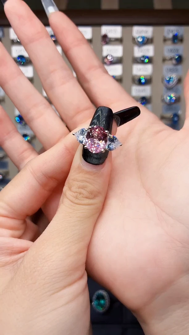 银S925镶嵌戒指绿柱石（摩根石）0000