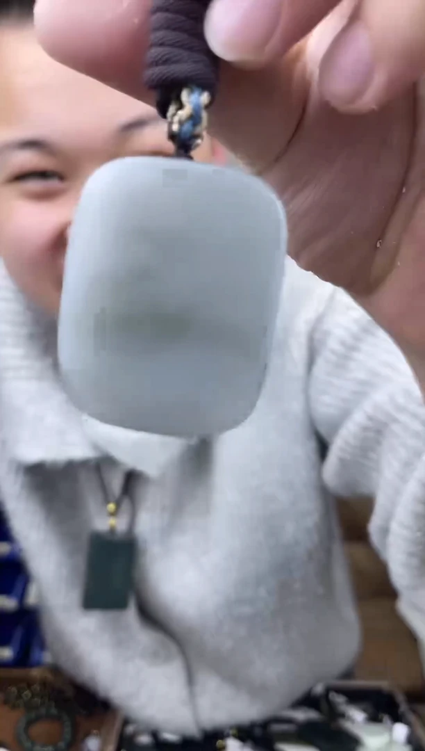 未镶嵌和田玉挂件1