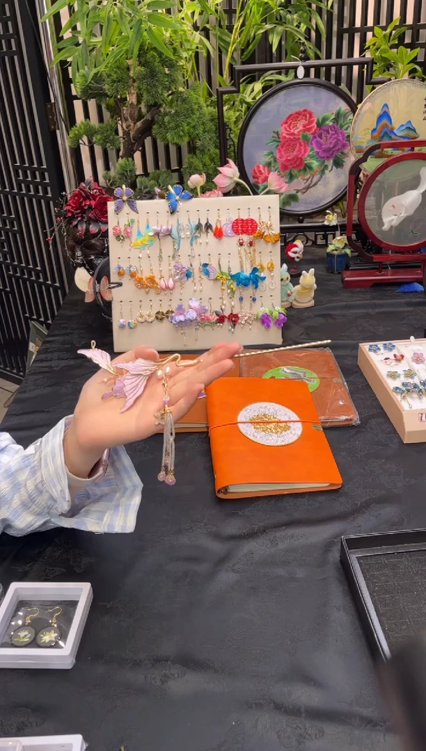 织绣顾**～非遗苏绣手工饰品