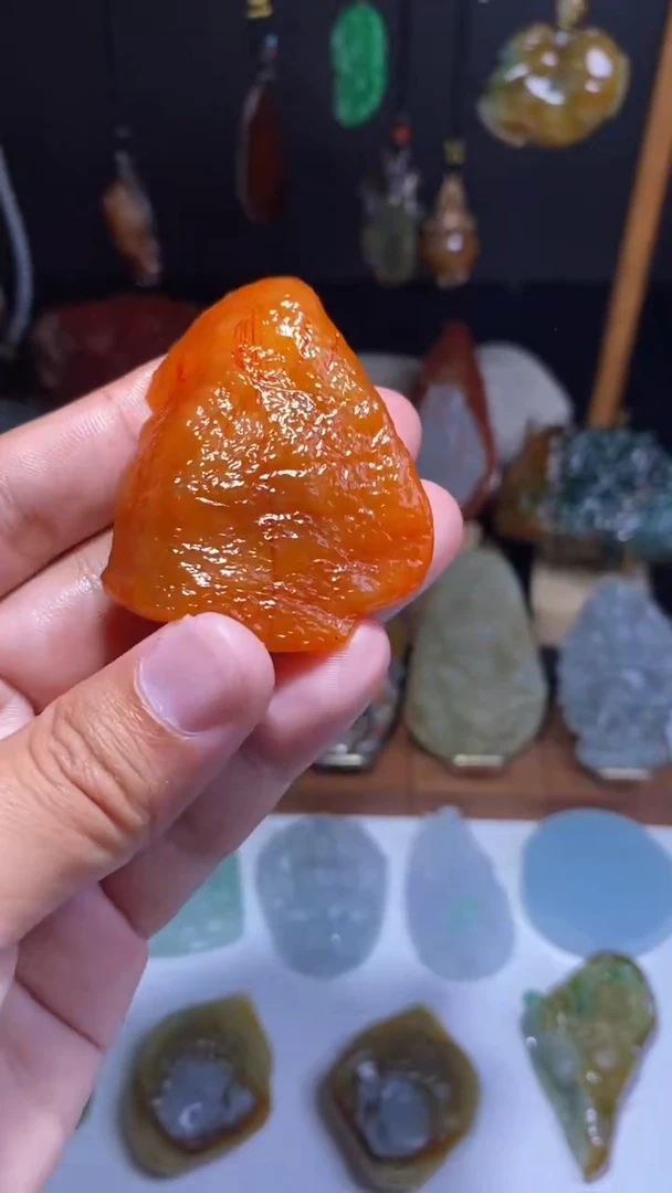 未镶嵌定制翡翠麒**麟翡翠
