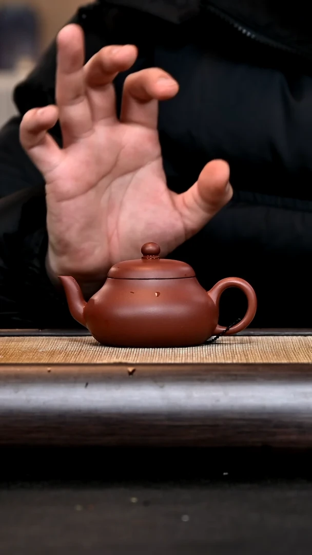 【闪购商品】紫砂茶壶GP15988 君德 红皮龙