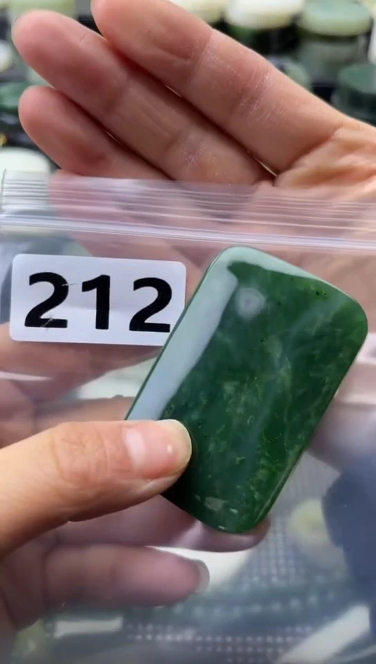 未镶嵌和田玉珠宝半成品牌子