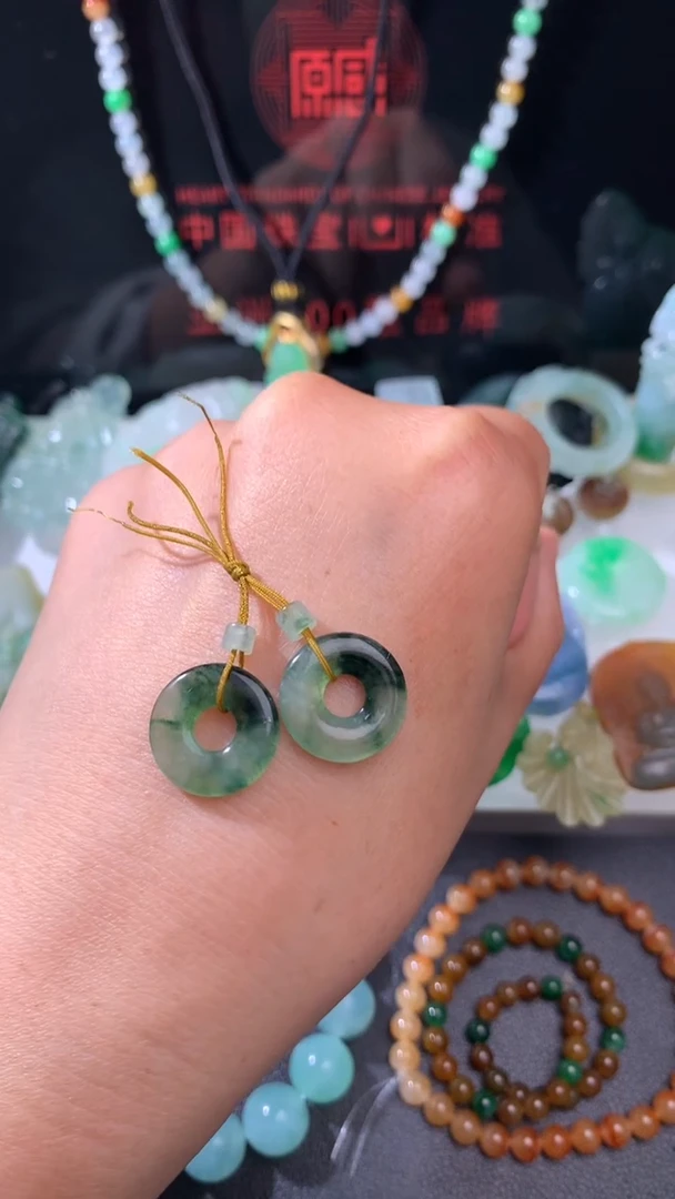 未镶嵌定制翡翠