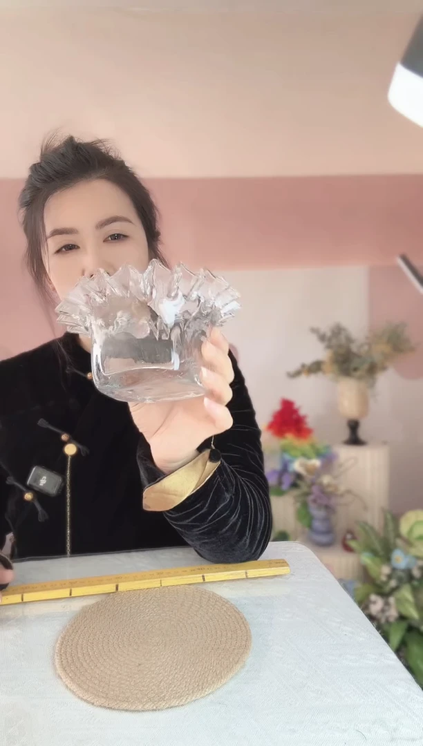004直播玻璃花瓶