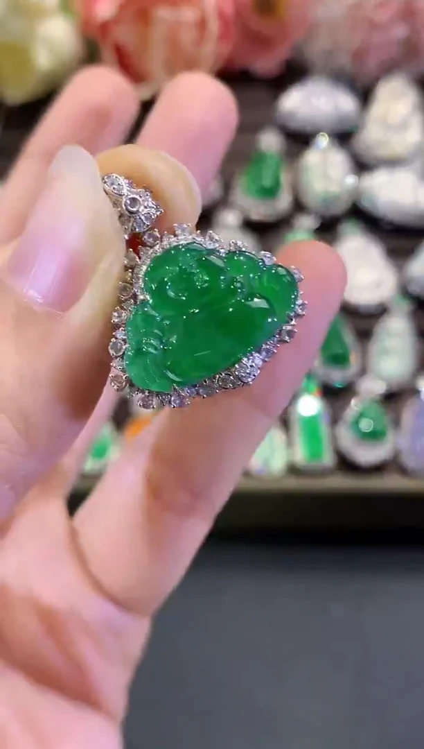 吊坠(不含链)18K金镶嵌翡翠B197