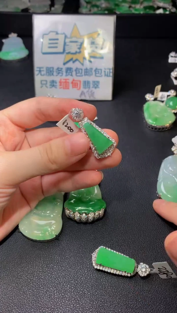 颈饰银S925镶嵌翡翠翡翠