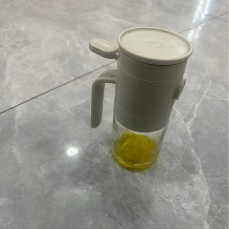 冯氏铸铁喷油壶1