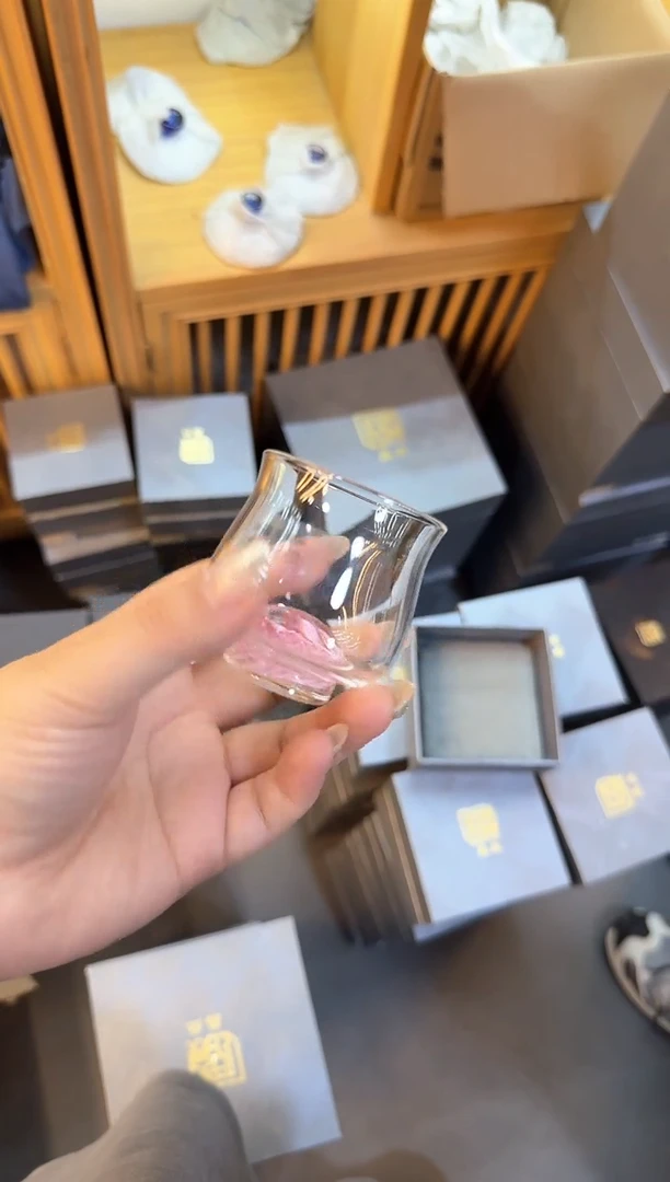 怀瑾品杯粉凤尾