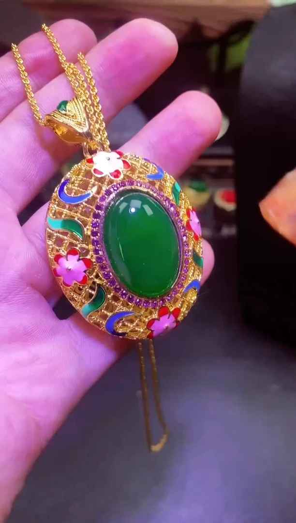 合金颈饰玛瑙/玉髓绿花开富贵