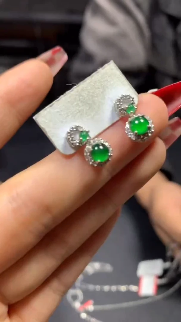 【闪购商品】翡翠耳饰未镶嵌0095512794多样性发一