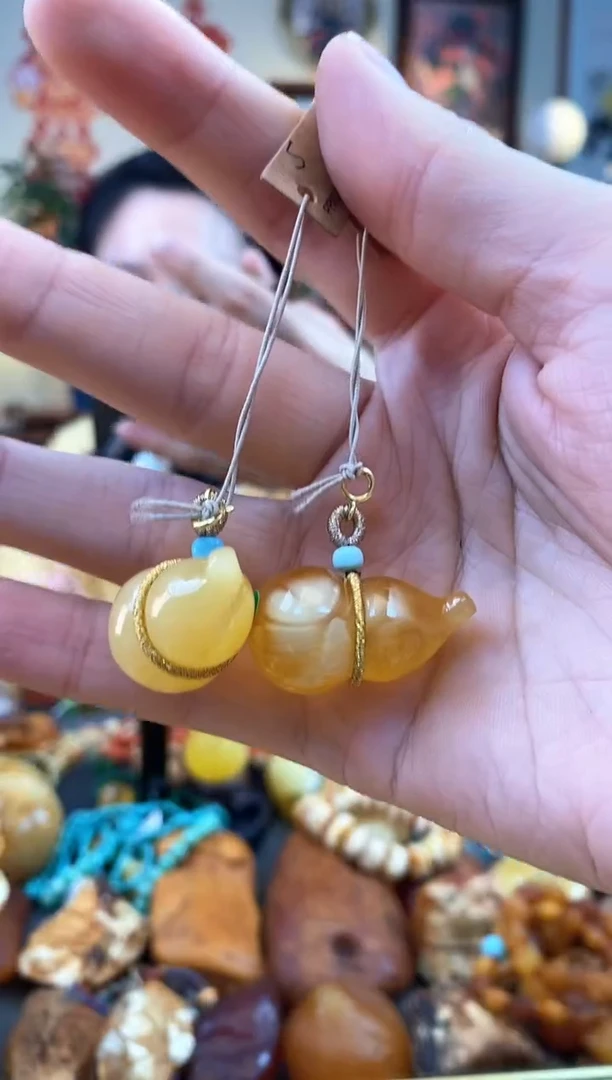 【闪购商品】琥珀颈饰未镶嵌吊坠（多样性发其一）