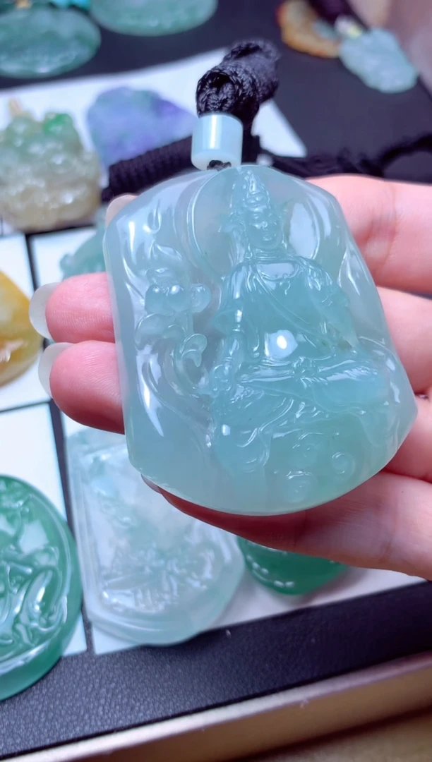 颈饰未镶嵌翡翠?****?天然翡翠A货