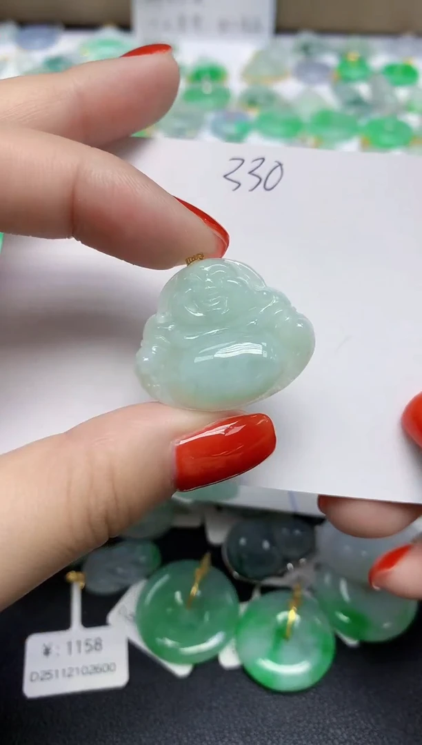 颈饰18K金镶嵌翡翠天然缅甸翡翠A货翡翠百元以上9元证书费自理