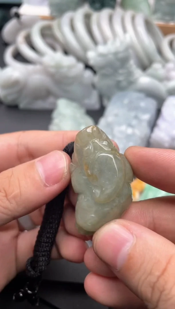 吊坠(不含链)未镶嵌翡翠1