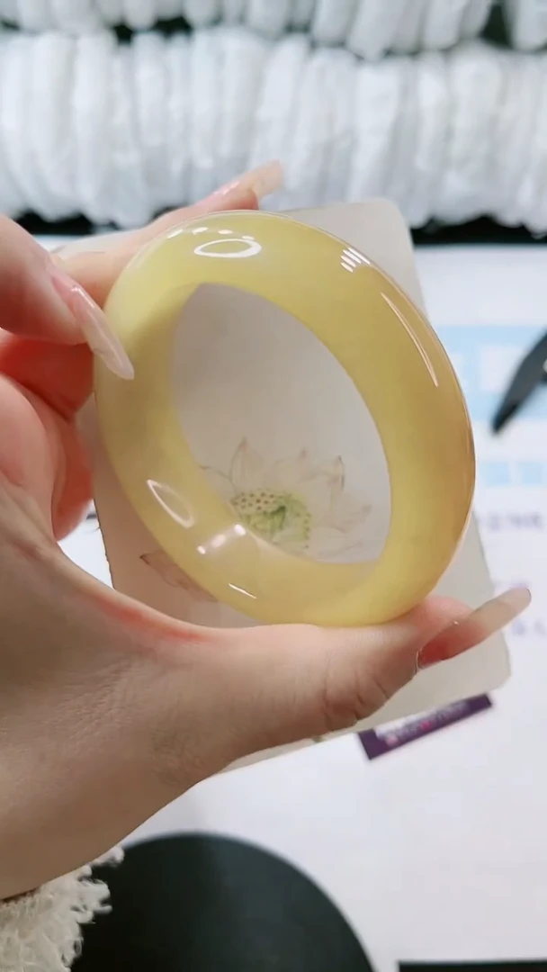 【闪购商品】石英质玉手镯未镶嵌多样性发货E511