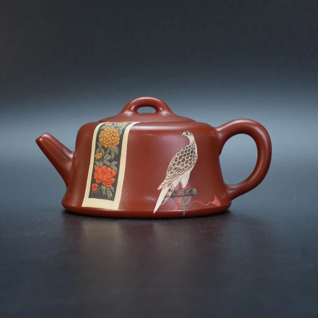 lot22119 1734 刘红仙绘 朱泥编钟壶 250cc