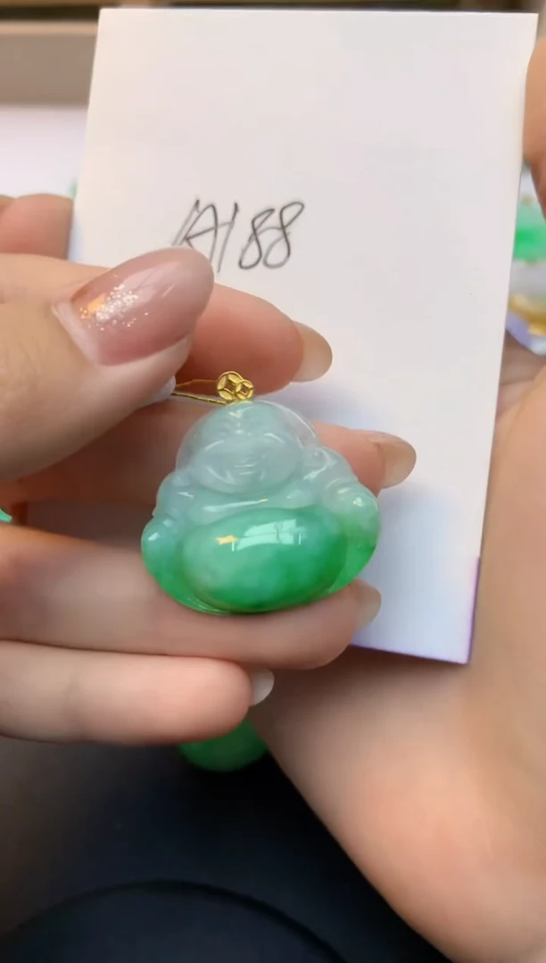 颈饰18K金镶嵌翡翠天然A货缅甸翡翠百元以上9元证书费自理