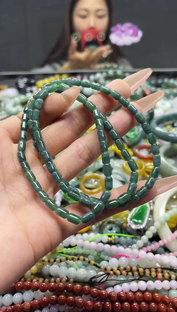 颈饰未镶嵌翡翠4MM