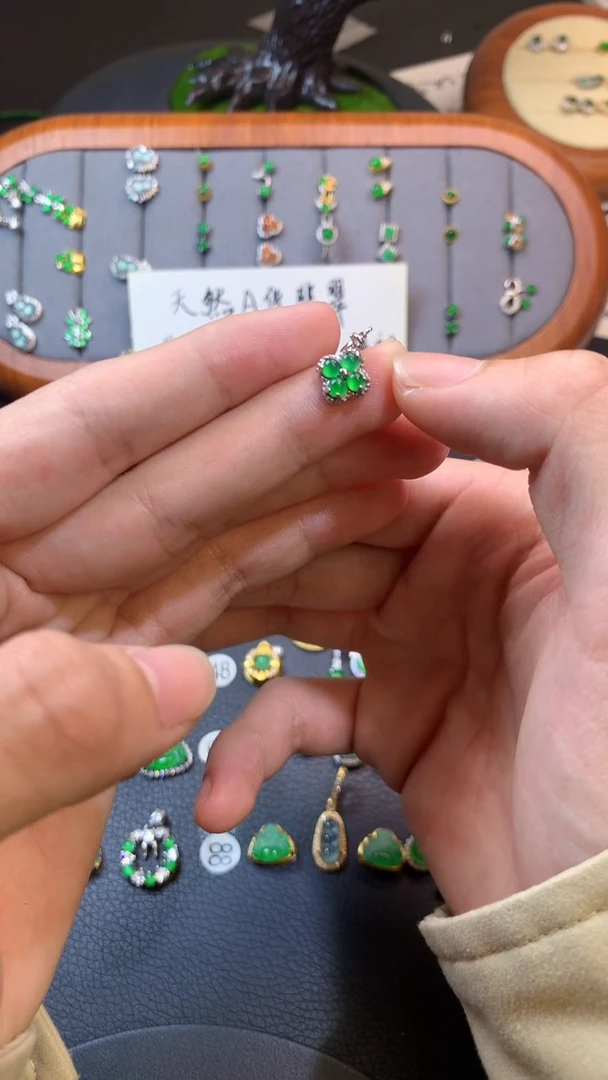 吊坠(不含链)银S925镶嵌翡翠1