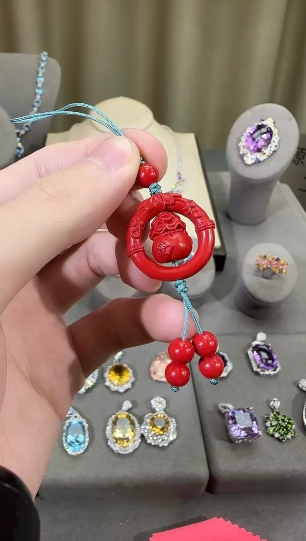 天然辰砂手机挂件