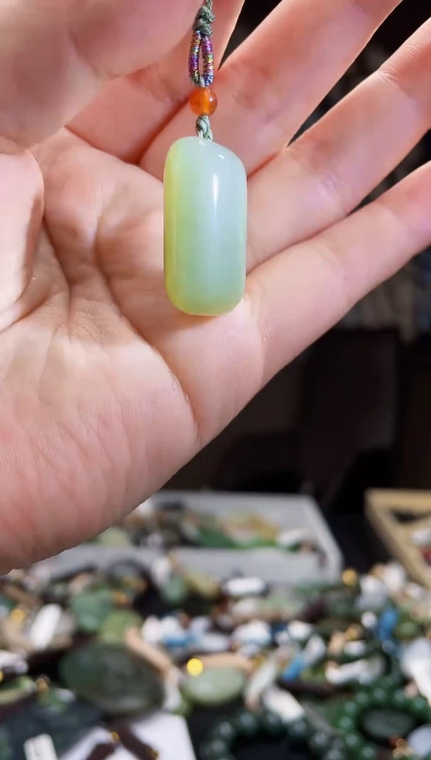 【闪购商品】和田玉颈饰未镶嵌拍一发一