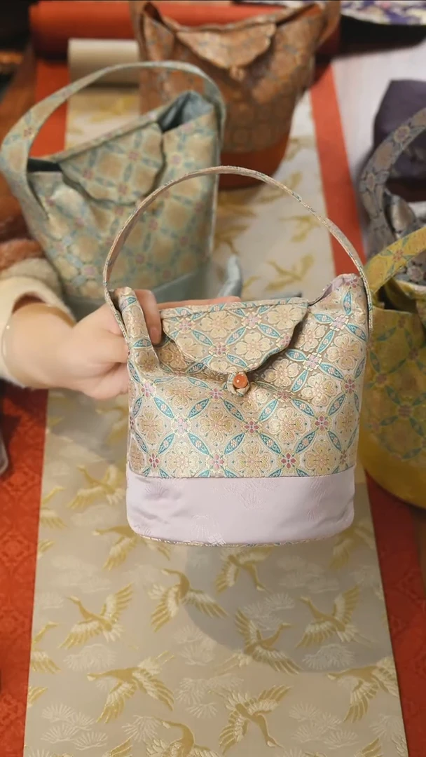 茶事包············