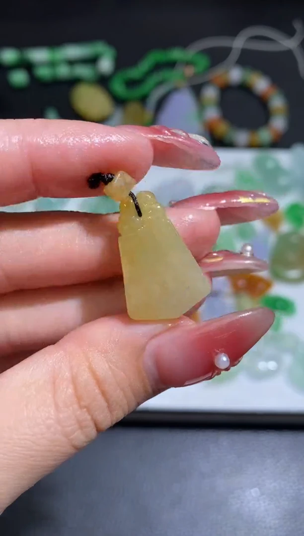 未镶嵌定制翡翠翡翠毛货~