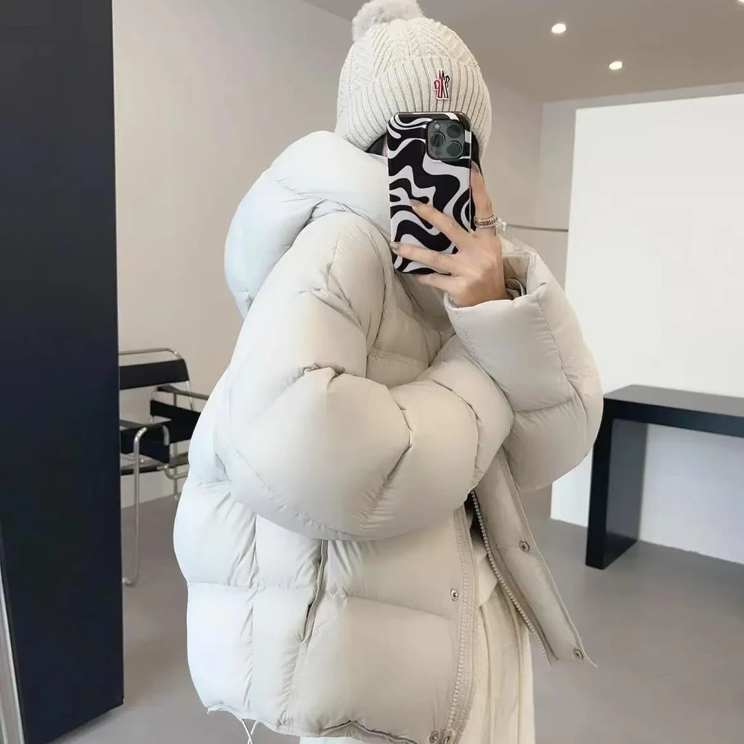 云朵时尚泡芙款90鹅绒羽绒服女士简约潮流立领纯色百搭连帽保暖