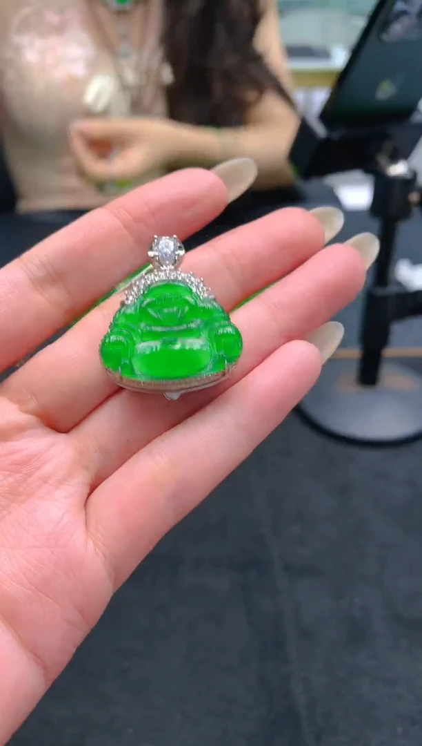 翡翠未镶嵌颈饰天然A货翡翠