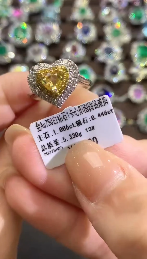 18K金镶嵌戒指钻石w7