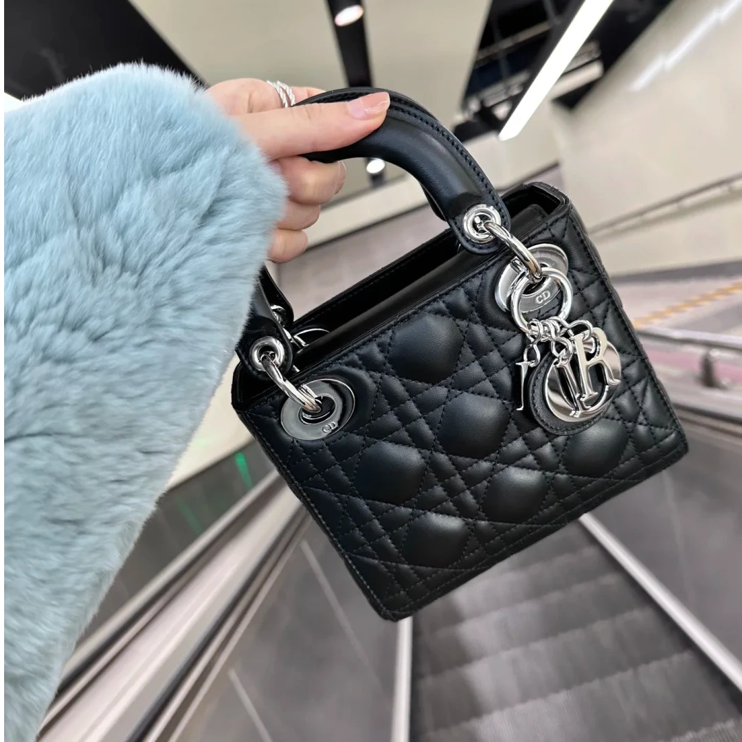 95新 DIOR/迪奥 小花Jerry活动Lady Dior 戴妃包 三格 黑色 银扣
