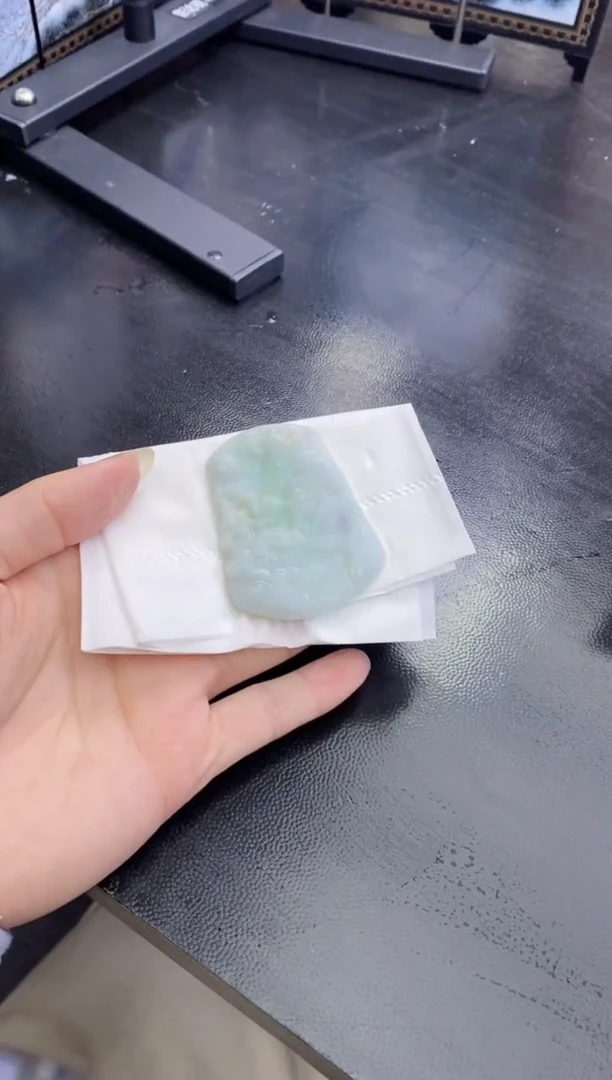 【闪购商品】定制翡翠未镶嵌牌子+QZG241120-15  107