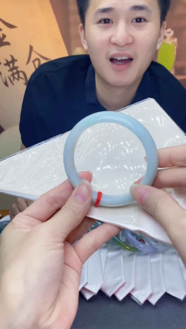 未镶嵌手镯翡翠天然缅甸A货翡翠手镯