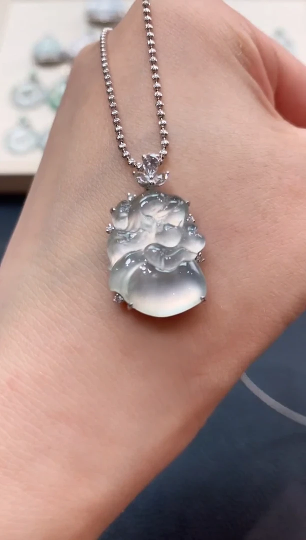 翡翠18K金镶嵌吊坠(不含链)b68母亲节礼物